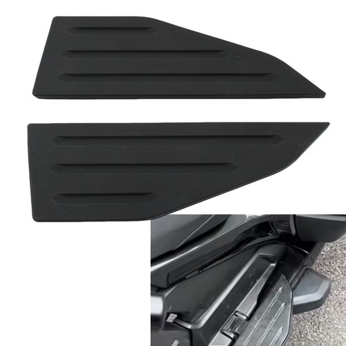 Rear passenger foot - foot, pedals