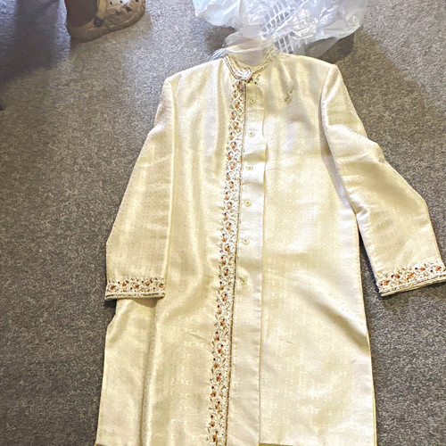 Men ivory embroidered kurta - ivory,