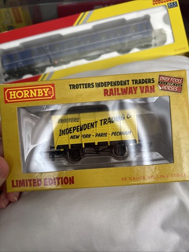Hornby r60060 only - fools, and