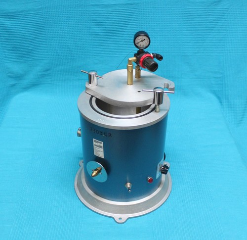 Wax injector moulding vacuum - moulding,