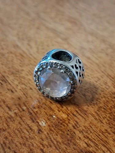 Genuine pandora clear radiant - genuine,