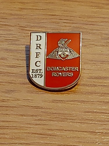Doncaster rovers pin badge - doncaster,