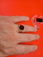 9 carat gold Onyx ring size U
