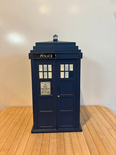 Vintage doctor who - doctor, in