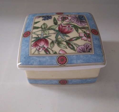 Vtg 1995 wedgewood bone china - 1995,