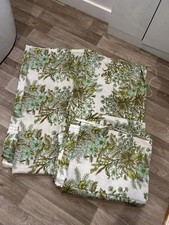 3 X Country Green Floral