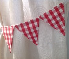 LAURA ASHLEY PINK GRAPEFRUIT GINGHAM BUNTING CURTAIN TIE BACKS