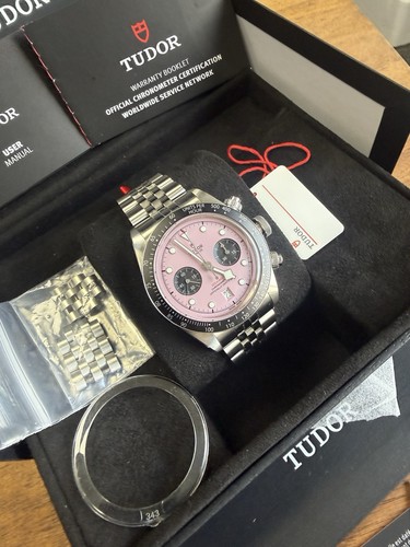Tudor black bay chronograph - black,