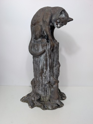 Garden sculpture cat and - sculpture,