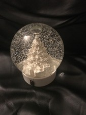 Christmas Tree Snow globe