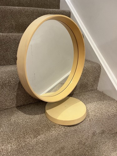 Mid century cream danish - mid,