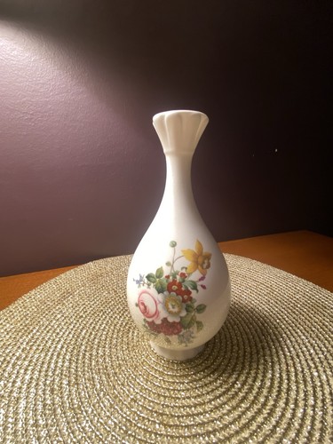 Coalport bone china - bud, vase