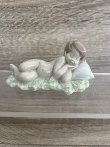Lladro sleeping infant child - sleeping,