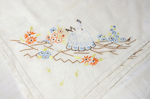 Vintage hand embroidered linen - hand,