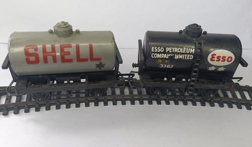 Triang railways two tank - two,
