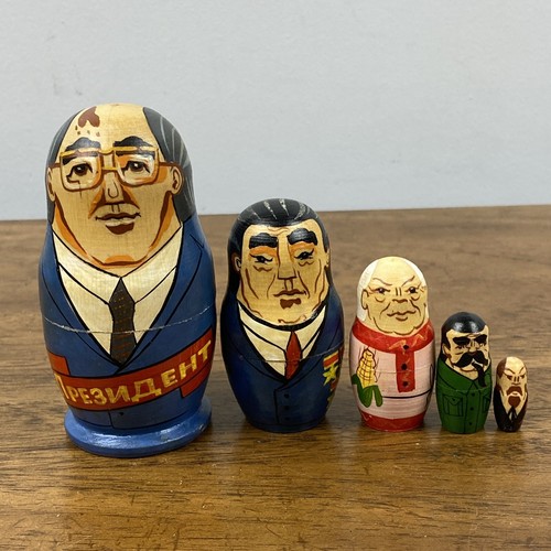 Vintage hand painted set - painted, 5