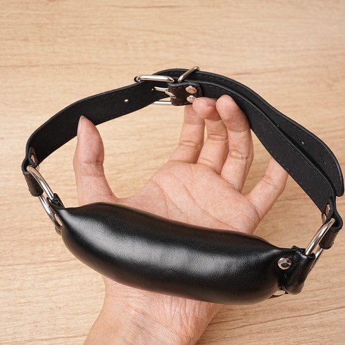 Leather mouth gag - pu, harness