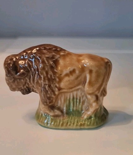Wade whimsies bison 1976 - wade,