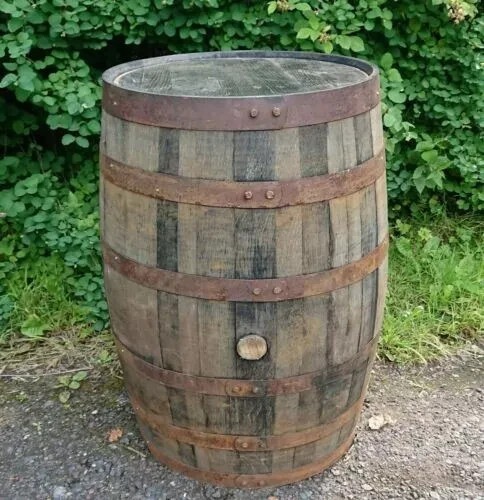 Large oak whisky barrel - oak,