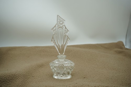 Vintage diamond pressed glass - diamond,
