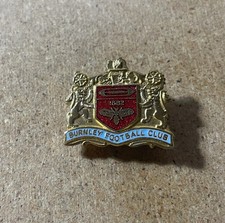 BURNLEY RARE VINTAGE ENAMEL FOOTBALL SUPPORTERS BADGE