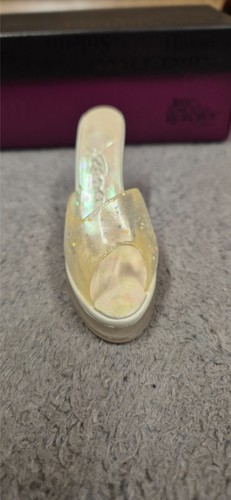 Just the right shoe - just,