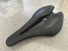 Pinarello Dogma Most Lynx Ultra, Superflow Boost Carbon Road Bike Saddle
