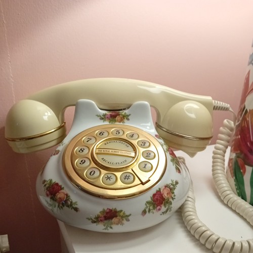 Vintage 1962 royal albert - royal,