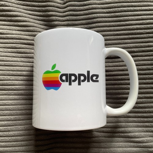 Retro apple computer - retro, 1977