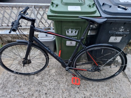 Giant rapid cracked frame - 1:,