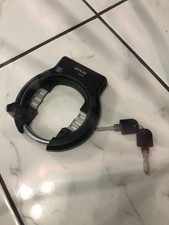 Axa Solid frame mounted lock rear wheel horsehoe dutch