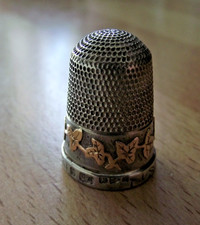CHARLES HORNER 1893 STERLING SILVER HALLMARKED THIMBLE SOLID GOLD HEART OVERLAY