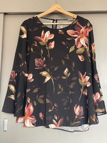 Phase eight black floral top - floral,