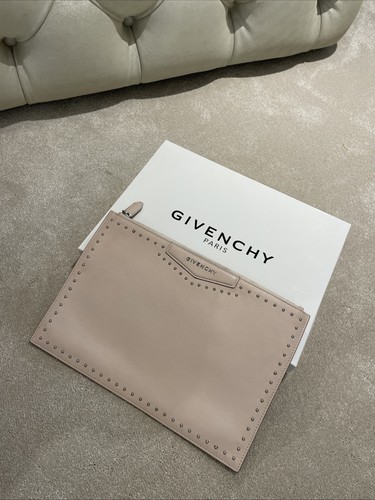 Givenchy stud pouch bag - pouch,