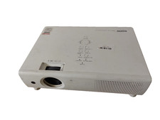 Sanyo plc-xu111 DVI VGA USB displayer port home Cinema Projectors