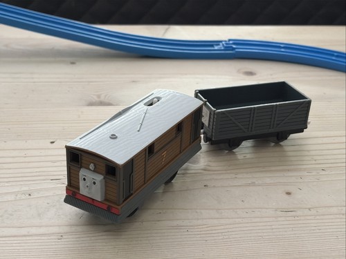 Thomas trackmaster toby - thomas,