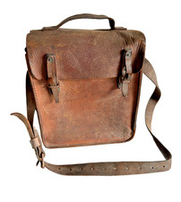 WW2 BRITISH ARMY BREN LEATHER CASE FOR MAGAZINES +  STRAP, B.B.LTD. 1945