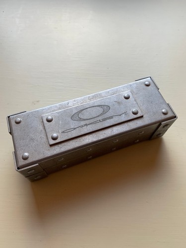 Oakley vault case - oakley, 1995