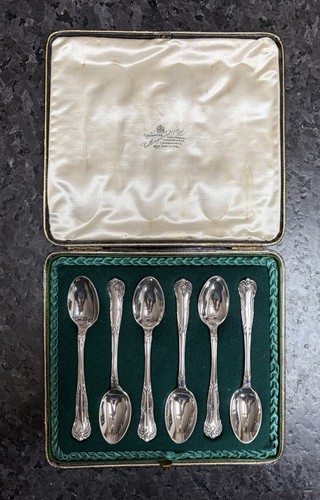 Sterling silver box of - x,