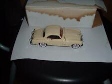 SIGNATURE 1953 NASH HEALEY 1:32 SCALE SIZE WITH ITS STAINED BOX LOVELY MODEL