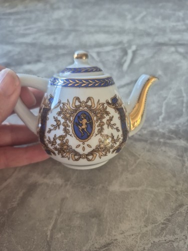 Porcelain art the miniature - art,