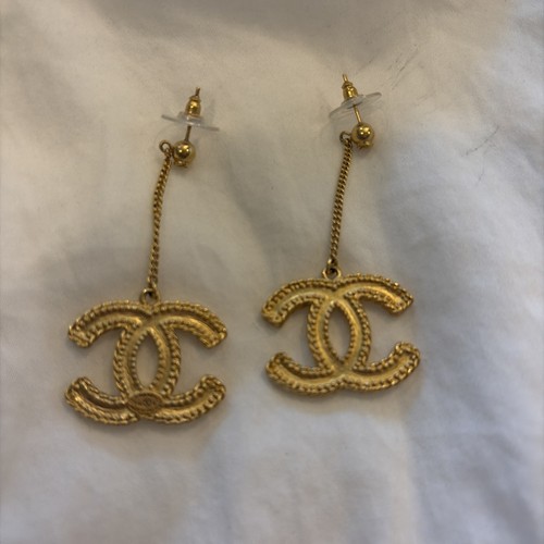 Rare auth new chanel logos - chanel,