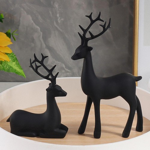 Pieces black deer statue - 2,