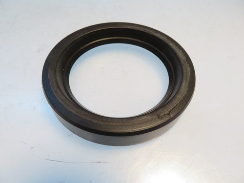 Rear wheel oil seal fits - rear,