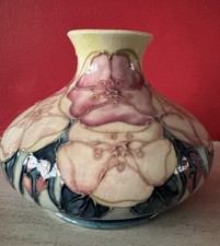 Moorcroft Squat Tudor Rose,10.5cm, small chip/crazing.Sally Tuffin design 48/100