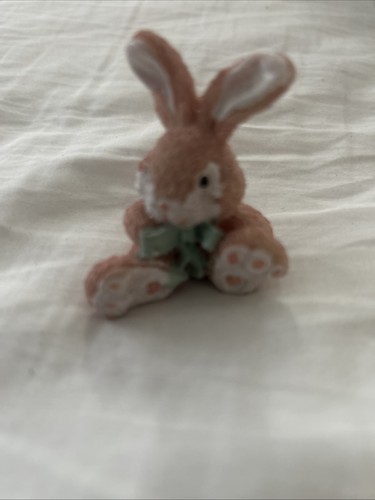 Decorative vintage resin bunny - decorative,