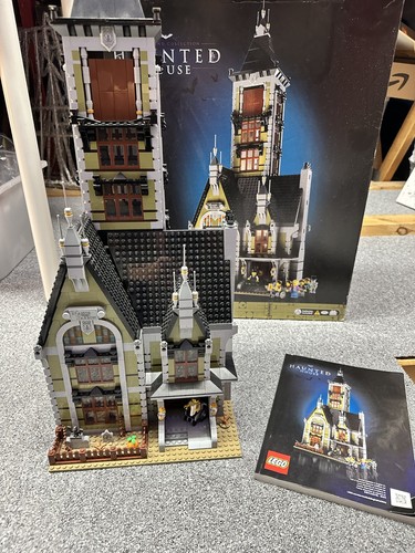 Lego icons haunted house - icons:,