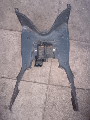 Honda sh125 2010 floor panel - honda,