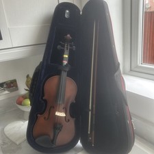 Hidersine Inzio 1/2 Sized Violin Missing 2 Strings + 24” Bow