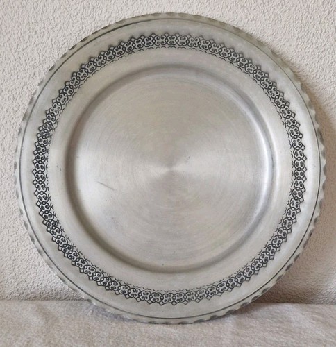 Large vintage pewter charger - large,